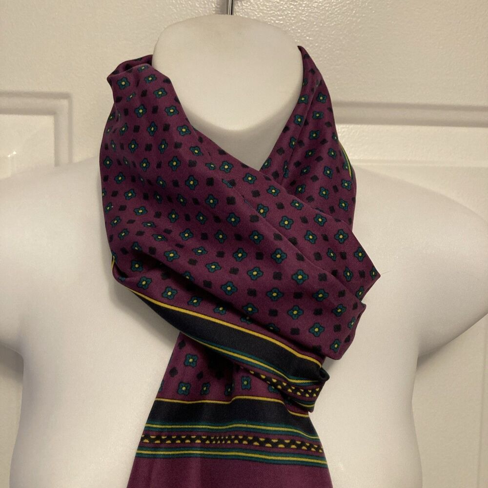 Purple Made In Italy‎ Vibrant Geometric Design Scarf Green Black Multi
